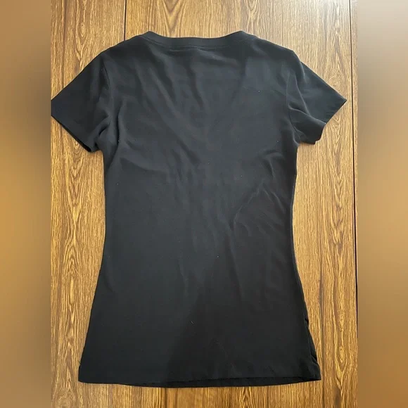 Be Good To People
Women’s
Small/Medium
Black
Short sleeve t-shirt - Picture 3 of 5